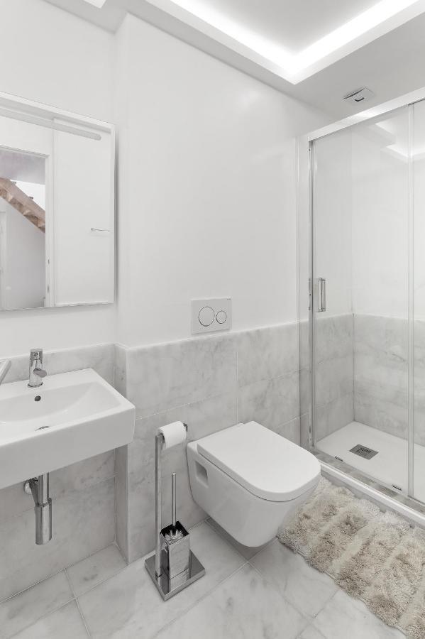 Room With Private Bathroom -Alcantara 리스본 외부 사진